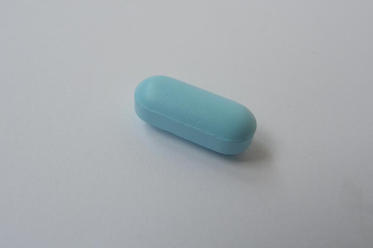 Modrá pilulka, viagra.jpg